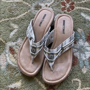 Minnetonka Sandals - Tan and Cream